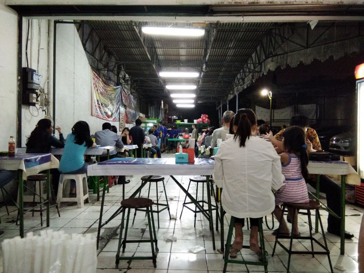 Tahu Telor Pak Jayen Surabaya
