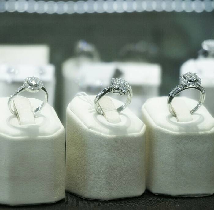 freya-collection-by-goldmart-tunjungan-plaza-3-surabaya