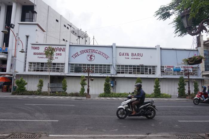 jalan-tunjungan-surabaya