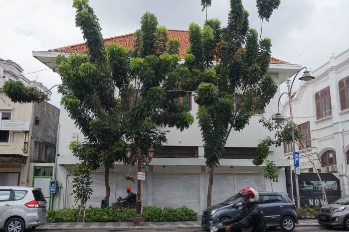 jalan-tunjungan-surabaya