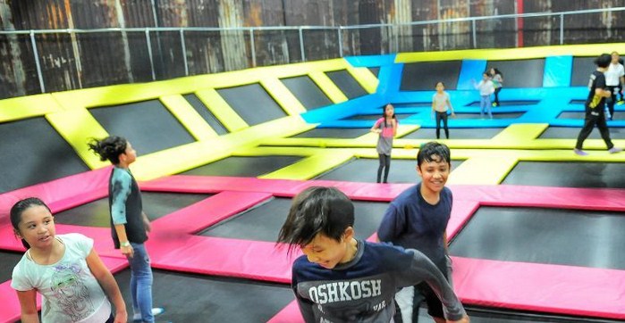 Houbii-Urban-Adventure-Park-Trampolin