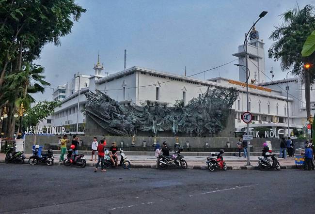 titik-nol-kilometer-surabaya