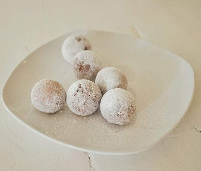 Sugar Donuts