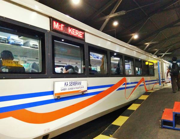 Kereta-Api-Sembrani