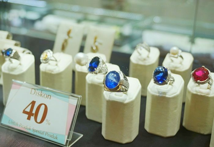 Koleksi Goldmart diskon hingga 40%
