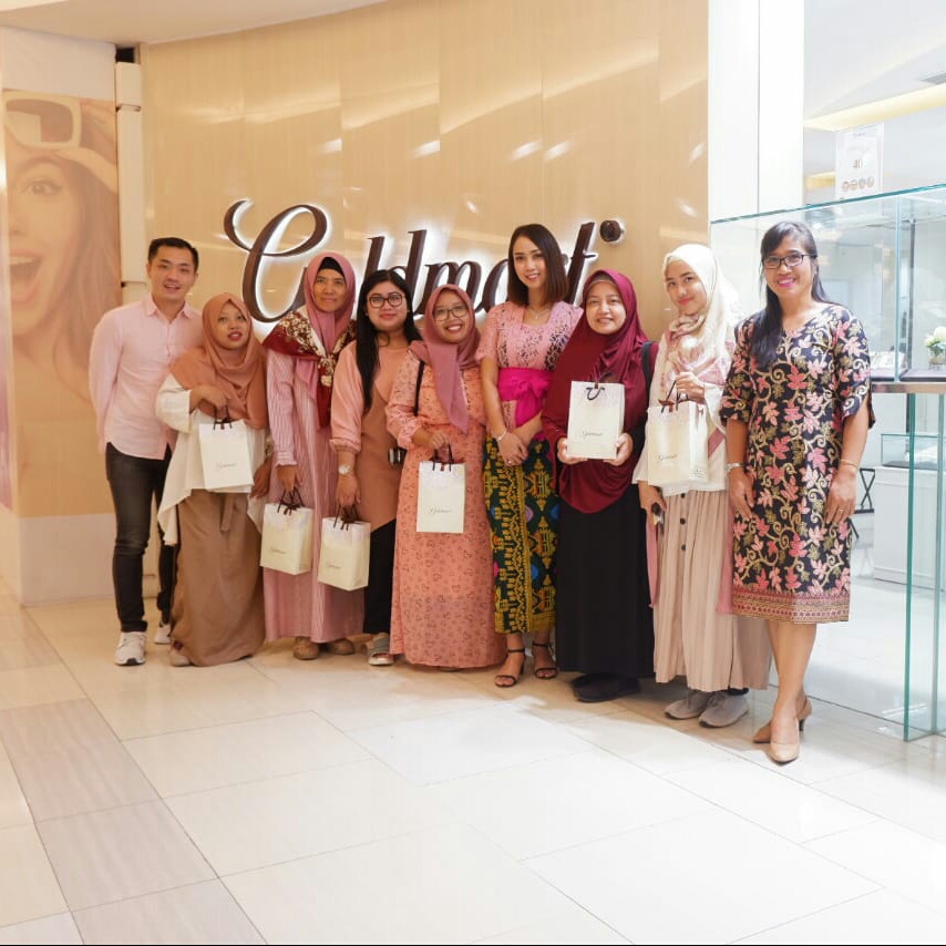 Showroom Goldmart TP Surabaya