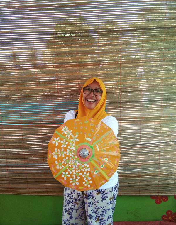 Lukisan payung kertas