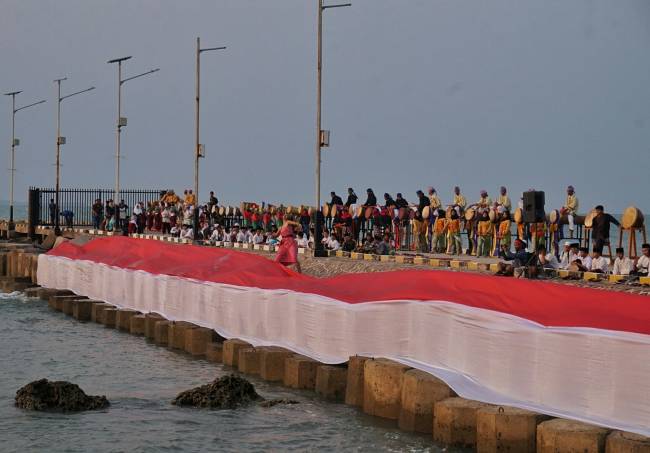 Seni Rampak Bedug di Anyer Banten