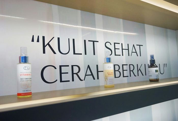 Treatment di Ella Skin Care Sidoarjo