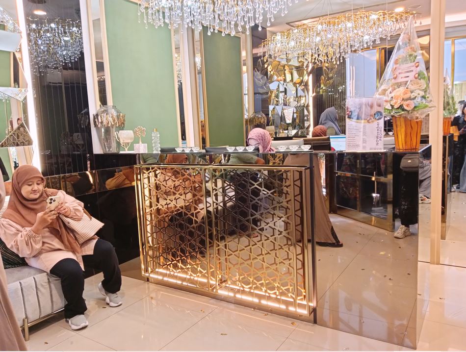 Lobby Derm Diamond Beauty Surabaya